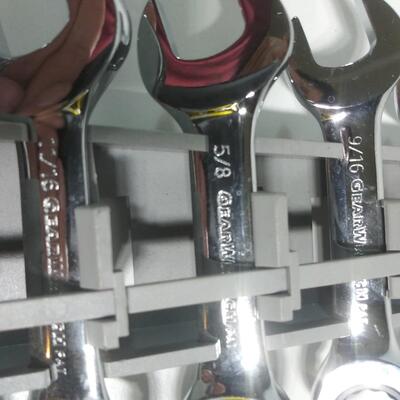 #155 8 pc Gearwrench SAE Stubby Ratcheting Wrench set