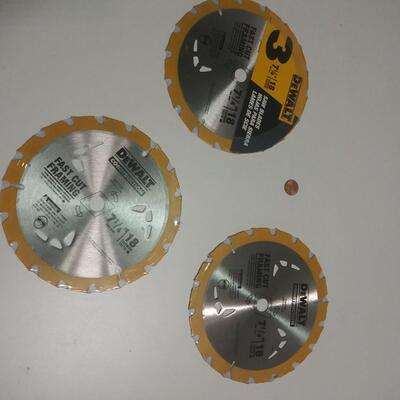 #198 3- 7 1/4  DeWalt Saw Blades