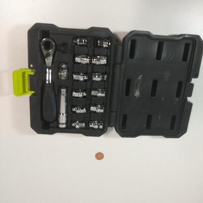 #213 Kobalt 16pc 1/4" Drive thru Socket Set