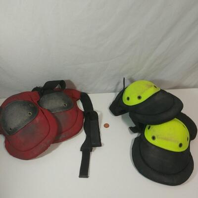 #242 2 sets Knee Pads