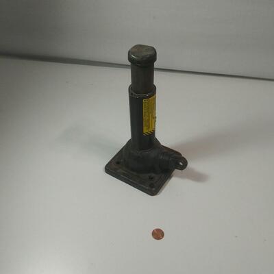 #321 Bottle Jack