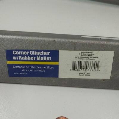 #326 Corner Clincher W/Rubber Mallet