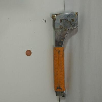 #347 Hammer Stapler