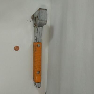 #347 Hammer Stapler