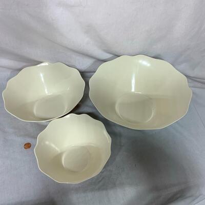 #404 3 - Colorful Bowls