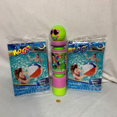#420 2 - Beach Balls & Water Squirter