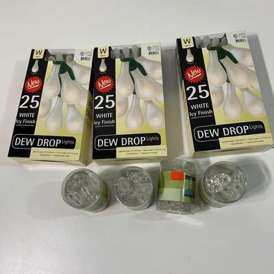 #441  3 - 25 Dew Drop Lights & 4 - 30 pc Hanging Clips