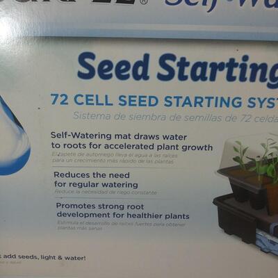 #472 Burpee 72 Cell Seed Starting System