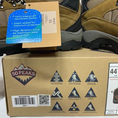 #477 50 Peaks Hiking Boot Size 11