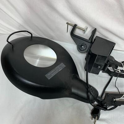 #507 Lighted Magnifying Lamp