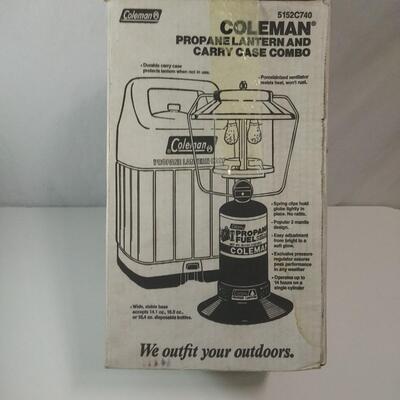 #512 Coleman Two Mantle Propane Lantern and Carry Case Combo