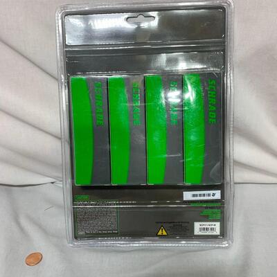 #524 Schrade 4 pack Knives