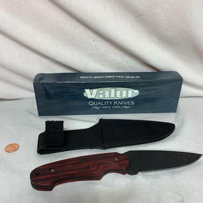 #529 Valor Quality Knives - Wood Handle Knife