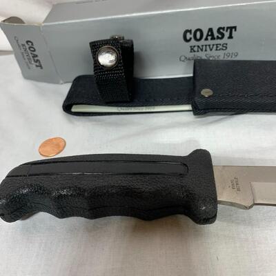 #530 Coast Knives - Plastic Handle Knife