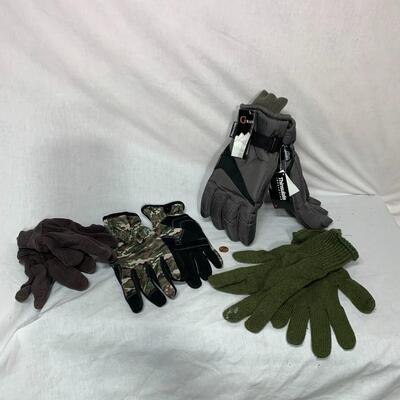 #533 4 - Pair Gloves