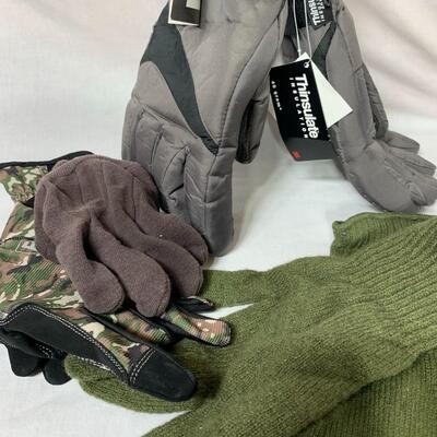 #533 4 - Pair Gloves