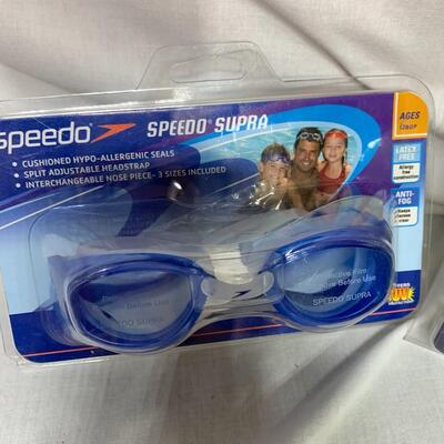 #534 Swimming Gear