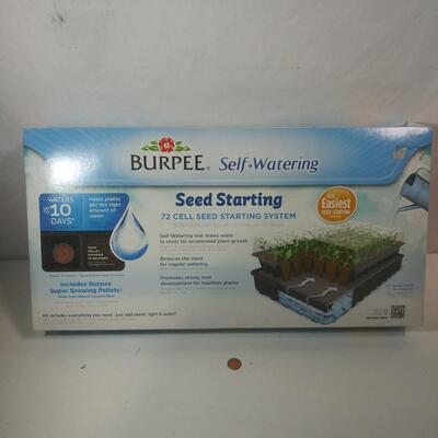 #539 Burpee Self Watering 72 Cell Seed Starting System