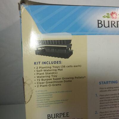 #539 Burpee Self Watering 72 Cell Seed Starting System