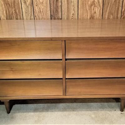 Lot #112  Handsome Piece of MidCentury Modern Furniture - 6 drawer chest, Johnson-Carper Co.