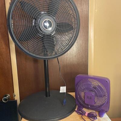 Lot 189   Two Electric Fans:  1 Lasko Floor Fan & 1 Small Massey Fan * See Pictures