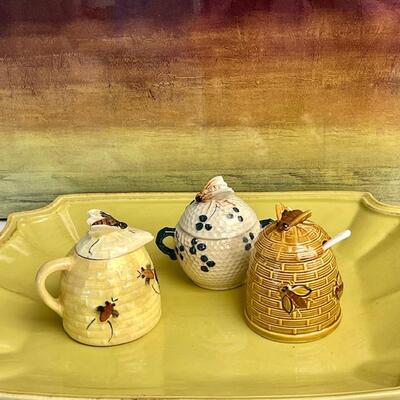 Lot 176st Gold Ceramic Platter w/3 Vintage Honey Pots.