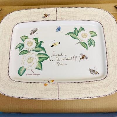 Lot 193st Wedgwood Platter Designed by Sarah Duchess of York 20