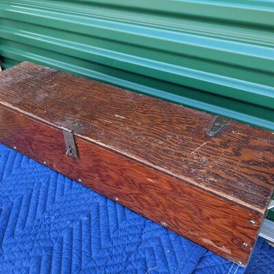 Antique Wood Workman's Hinged and Locking Tool Chest/Box Original Wood Interior Tray