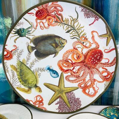 Lot 198st  Marine Life Plastic Serving Platter & 4 Plates