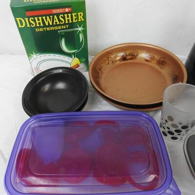 16 pc Kitchen: Oster Blender, Dishwasher Detergent, Copper Pans, Towels