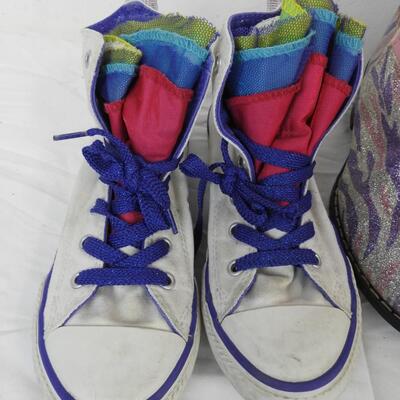 3 pairs Kids Shoes: Converse 1.5, Cowboy Boots 2, Sandals 1