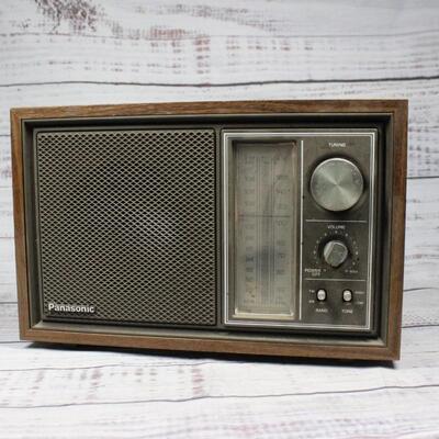 Vintage Made in Japan Panasonic AM FM Radio