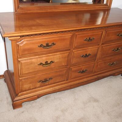 Thomasville Bedroom Set