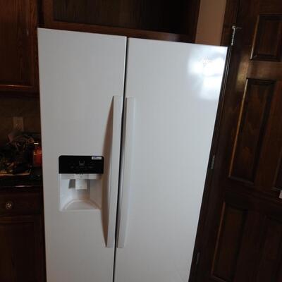 Whirlpool Side by Side Refrigerator