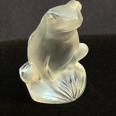 Crystal Lalique Frog 2" T Hand enscribed