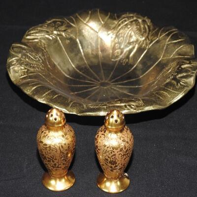 Gold  Salt and Pepper Shaker , plus gold tray