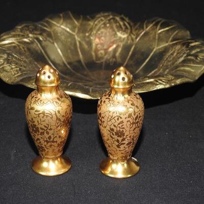 Gold  Salt and Pepper Shaker , plus gold tray