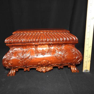 Wood Treasure Box and Pair of Cherubs