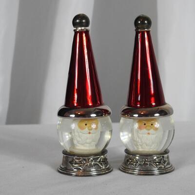 SnowGlobe Santa Salt & Peppers