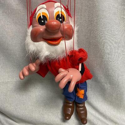 Walt Disney Productions Pelham Puppets Snow White and the Seven Dwarfs Happy Marionette String Puppet