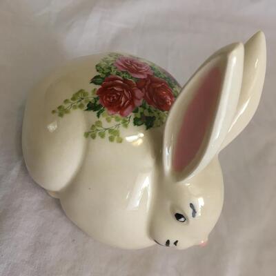 Vintage Bunny Rabbit Cotton Ball Dispenser - Ceramic, Japan, Excellent Condition