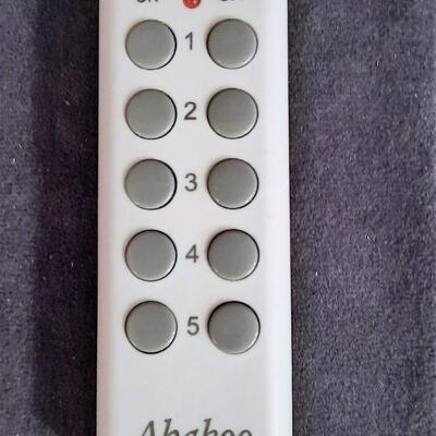 Lot 222  Abakoo Remote Control Set ( 2 Remotes & 4 Outlet Adapters)