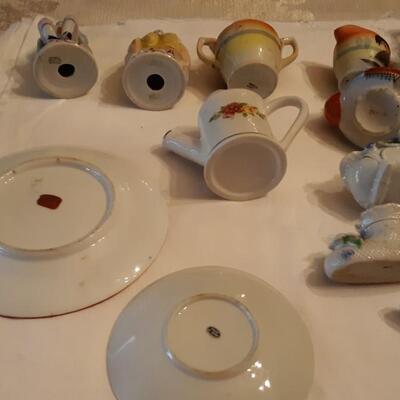 Lot of Miscellaneous Vintage Collectables Most from Japan