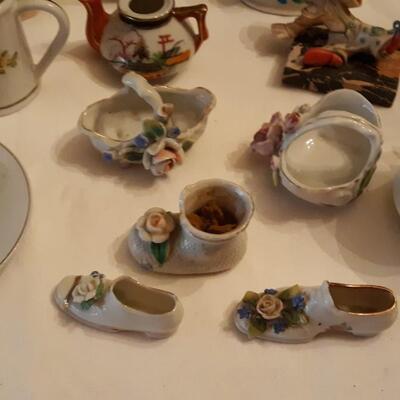 Lot of Miscellaneous Vintage Collectables Most from Japan