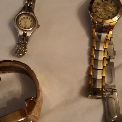Lot of Watches, None Tested