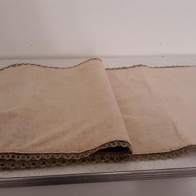 Vintage Tablerunner