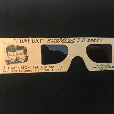 Lot 7: I Love Lucy 3-D Magazine With 3D Glasses FotoMagic Pictures
