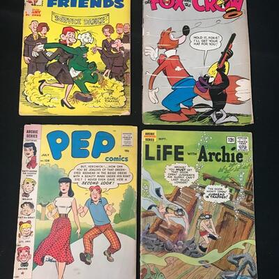 Lot 8: Vinitage Comics Collection Archie, Pep & More