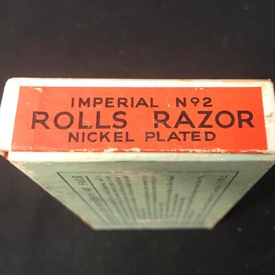 Lot 11: Vinitage Rolls Razor Imperial No. 2