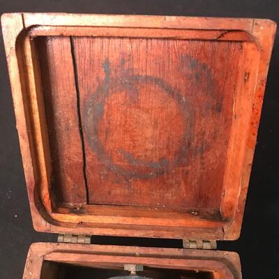 Lot 16: Gimbaled Maritime Vintage Compass In Wood Box